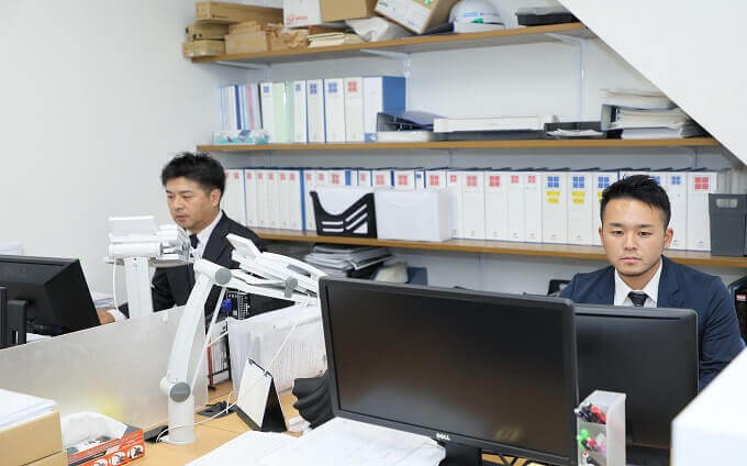 事務所内